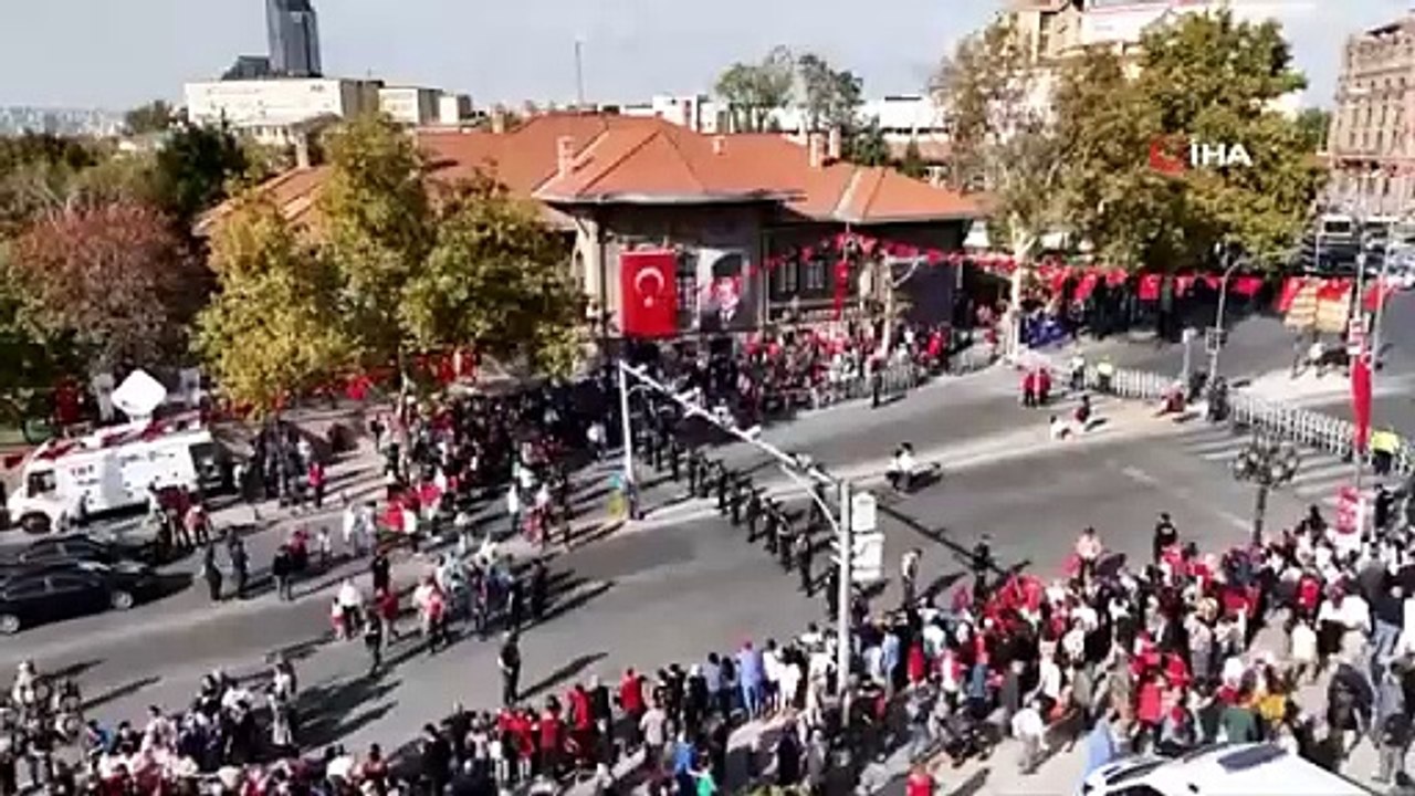Le président de la Grande Assemblée nationale de Turquie, Numan Kurtulmuş, a fait une déclaration au premier Parlement à l'occasion du 29 octobre, Fête de la République.