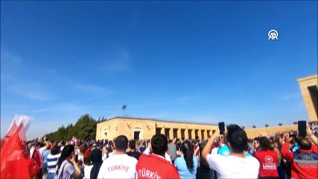 SOLOTÜRK'ten Anıtkabir üzerinde '100.yıl' gösterisi