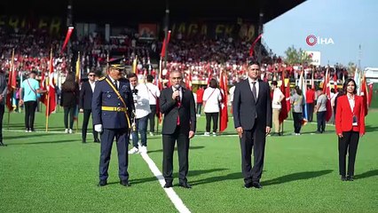 Aliağa s'est précipité au stade Atatürk à l'occasion du 100e anniversaire de la République
