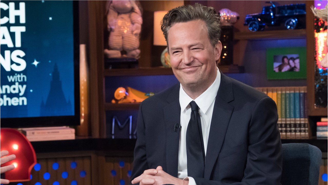 GALA VIDEO - Mort de Matthew Perry : alcool, drogue… une vie à lutter contre ses addictions
