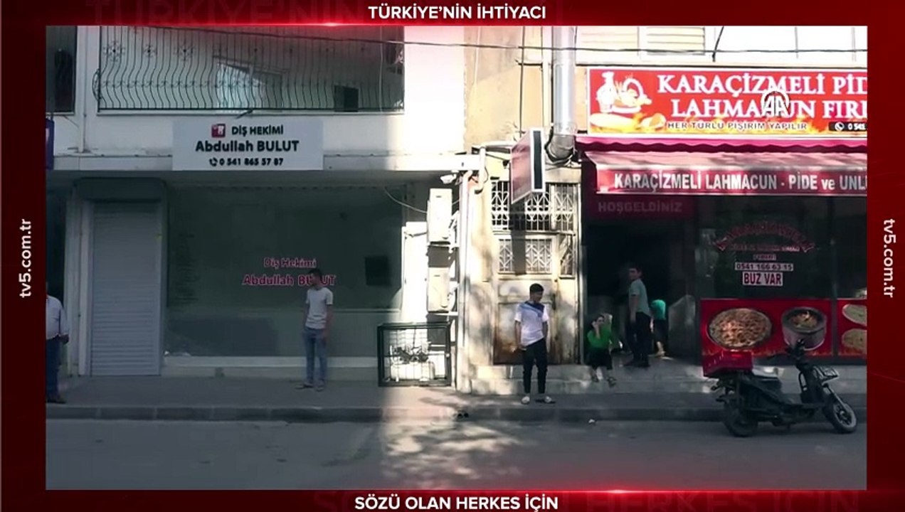 Kanepede uyuyan adamı ölüm böyle teğet geçti