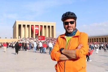 İşitme Engelli Mimar Bisikletle Türkiye'yi Gezmek İstiyor