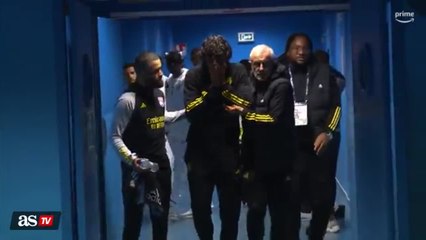 Video shows Lyon coach leaving with bloody face