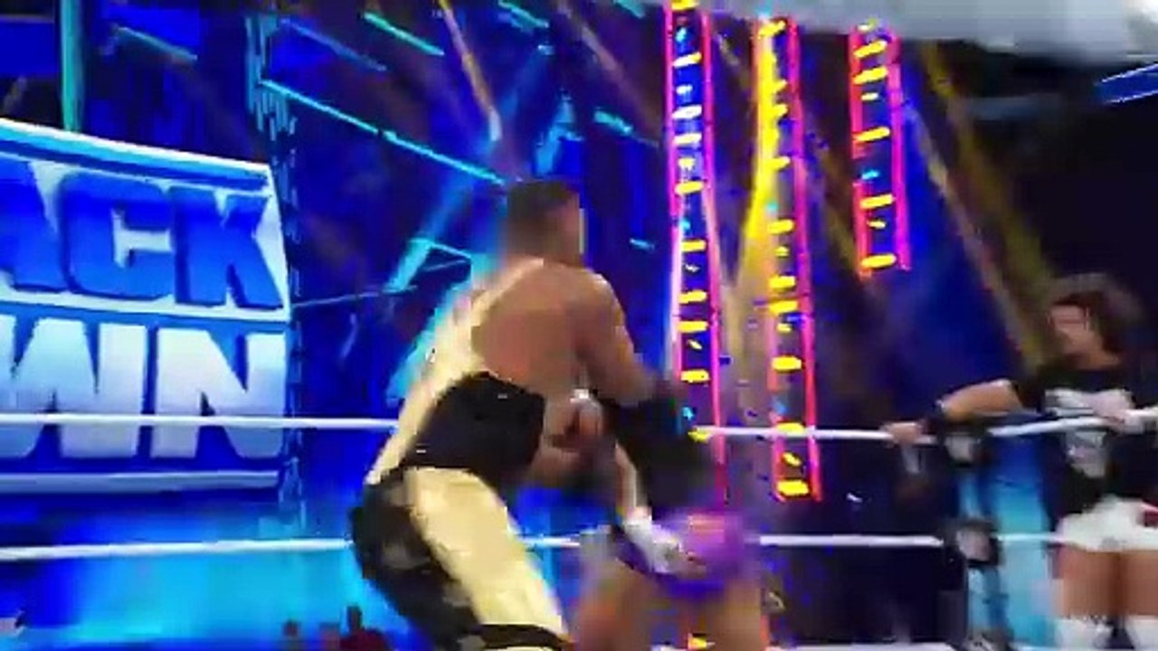 Logan Paul punches Rey Mysterio in LWO vs. The Street Profits： SmackDown highlights, Oct. 27, 2023