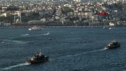 İSTANBUL BOĞAZI'NDA TÜRK DONANMASI COŞKUSU