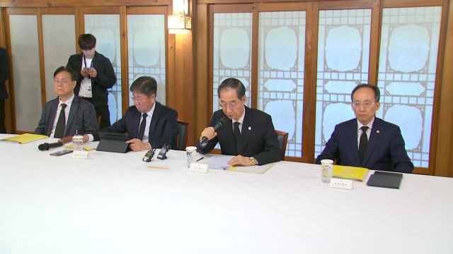 당정대, '참사 1주기' 추모... 재발 방지책 마련 / YTN