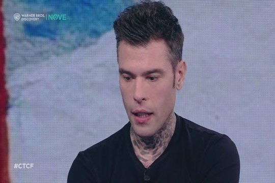 Fedez, appello al governo: Taglio bonus psicologo è sputo in faccia alle famiglie - Video