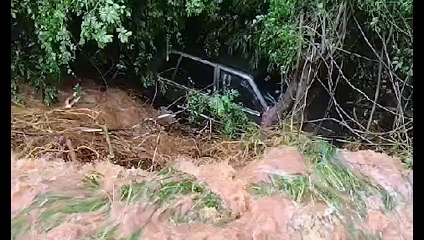 Pastor sai ileso após carro ser levado por correnteza e ficar submerso na região de Goioerê