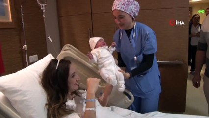 100. yılın ilk bebeğinin adı "Ata"