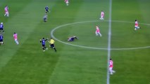 Hollanda Ligi'nde korkutan anlar: Bas Dost golünü attı, kalp krizi geçirip yere yığıldı