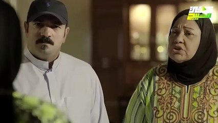 طرد زوجته من البيت بعد ما اتخانقت مع البياع ويا عيالها