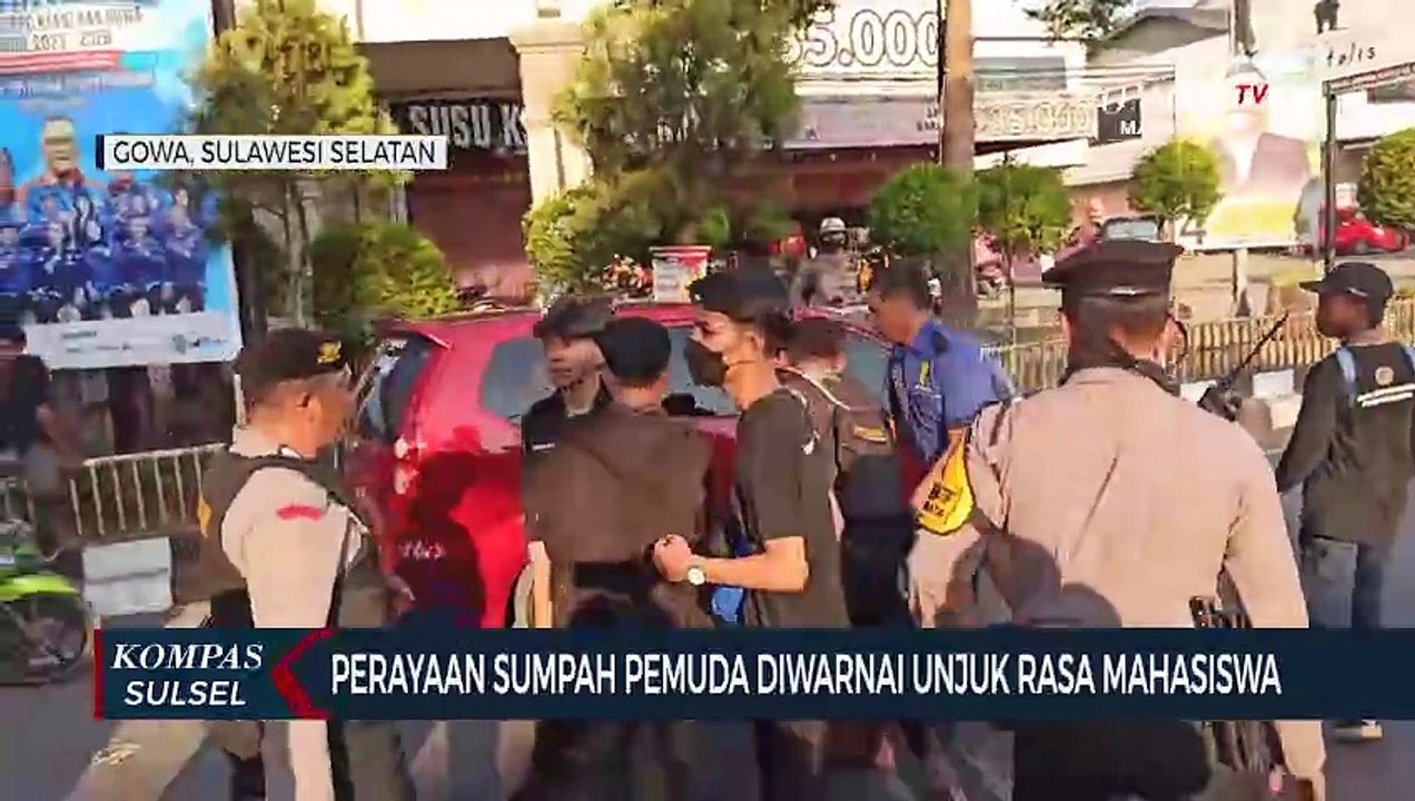 Perayaan Sumpah Pemuda Diwarnai Unjuk Rasa Maha...