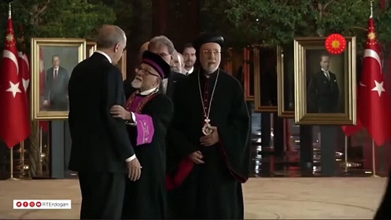 Melih Gökçek: Türkiye Yahudileri Hahambaşısı İsak Haleva’nın sevgi gösterisine Cumhurbaşkanı Erdoğan karşılık vermedi !