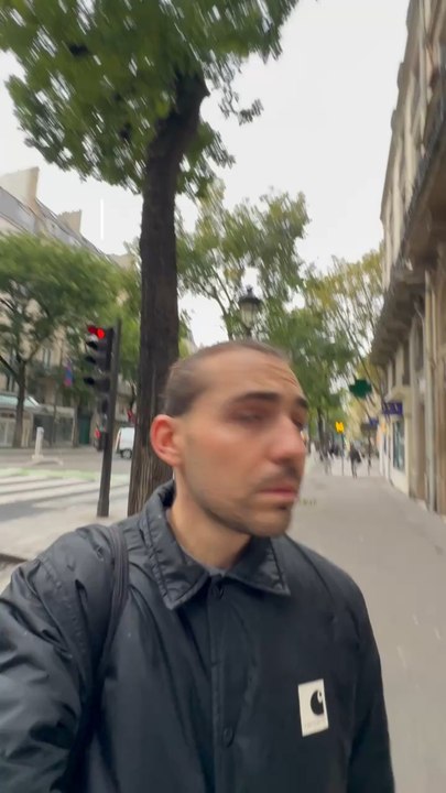 UN DIMANCHE AU HASARD 