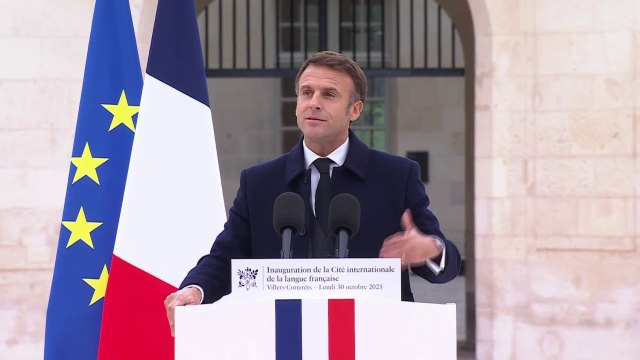 Tous les grands discours de décolonisation n'ont-ils pas été pensés, écrits et dits en français? , affirme Emmanuel Macron