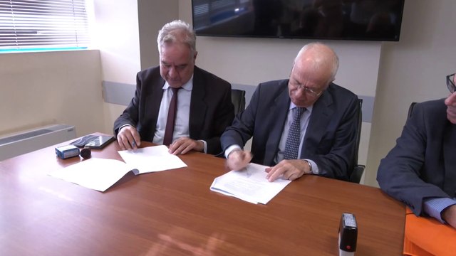 Νοσοκομείο Λαμίας: Μπήκαν οι υπογραφές για το ογκολογικό και το ΤΕΠ. Έρχονται προσλήψεις. (φωτο video)