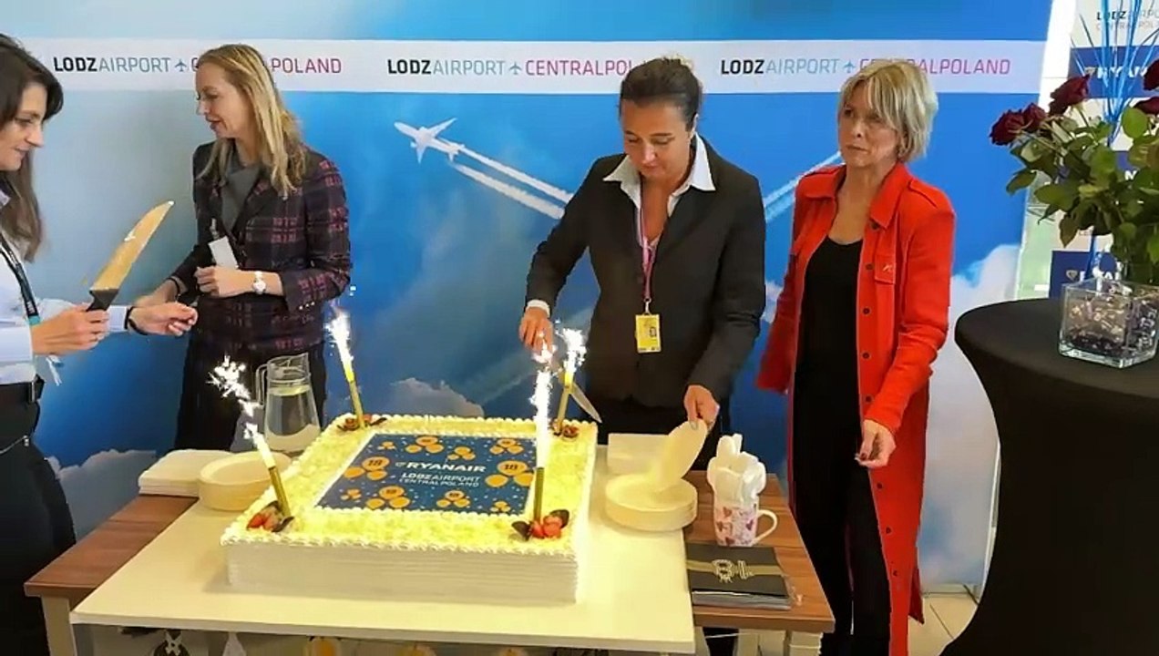 18 lat Ryanair
