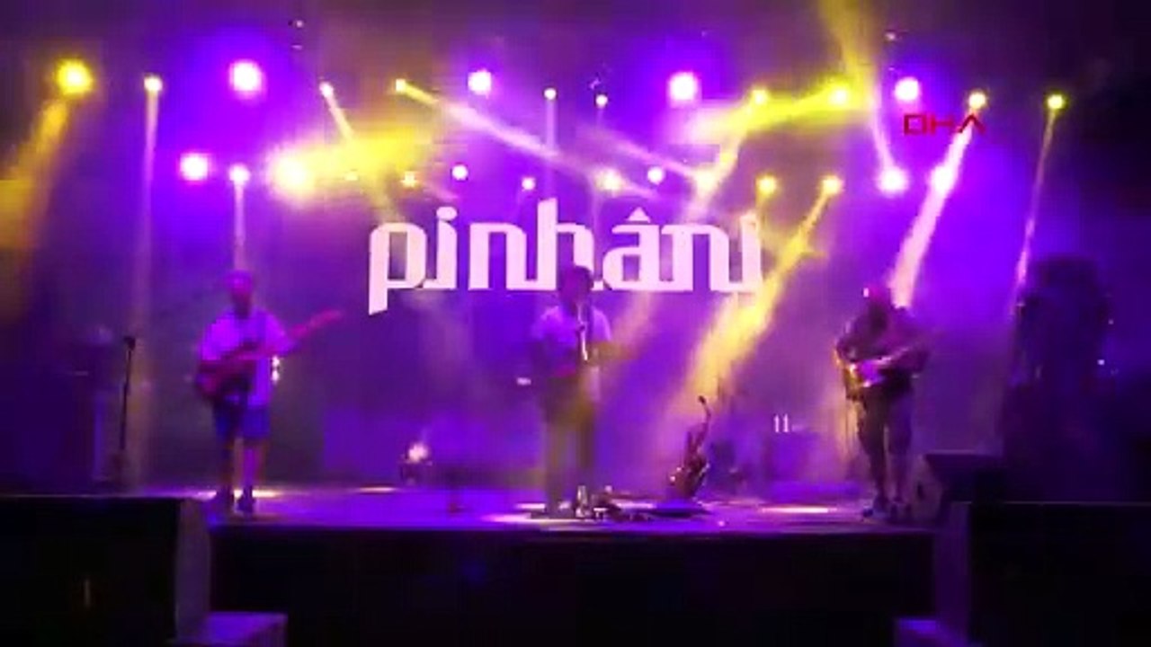 Atakum Belediyesi, Pinhani ile Cumhuriyet Konseri düzenledi