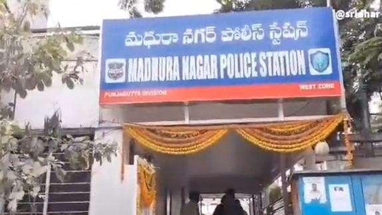 హైదరాబాద్: ఎన్నికల వేళ.. నగదు పట్టివేత..!