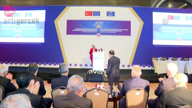 AYM Başkanı Zühtü Arslan'dan mahkemelere 'AYM kararlarına uyun' çağrısı