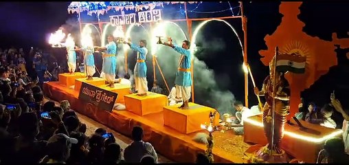 बनारस की गंगा आरती की तरह श्रीरंगपट्टण में होती है कावेरी आरती, दे​खिए श्रध्दा का विरल रूप