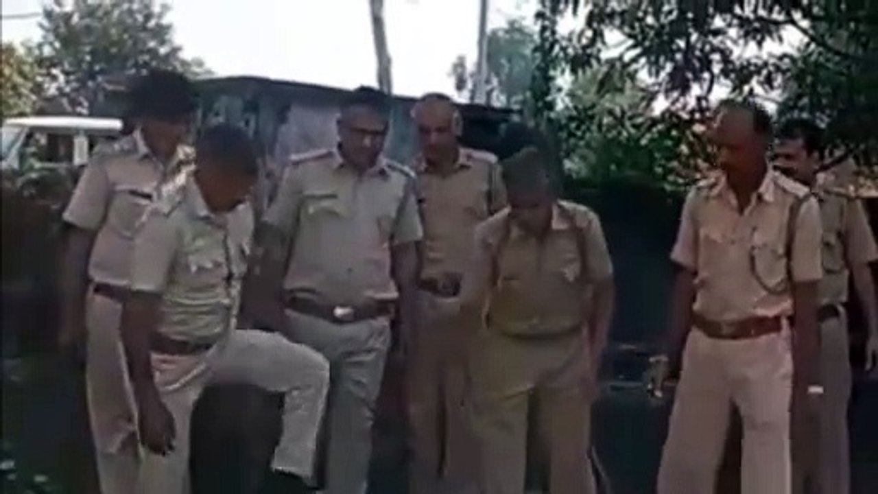 ढाई हजार लीटर वॉश नष्ट, 25 लीटर शराब जब्त, मौके से भागा आरोपी