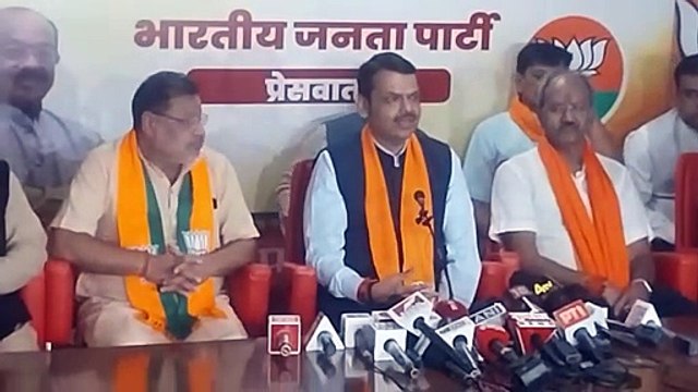 महाराष्ट्र के उप मुख्यमंत्री देवेंद्र फडणवीस पहुंचे छत्तीसगढ़