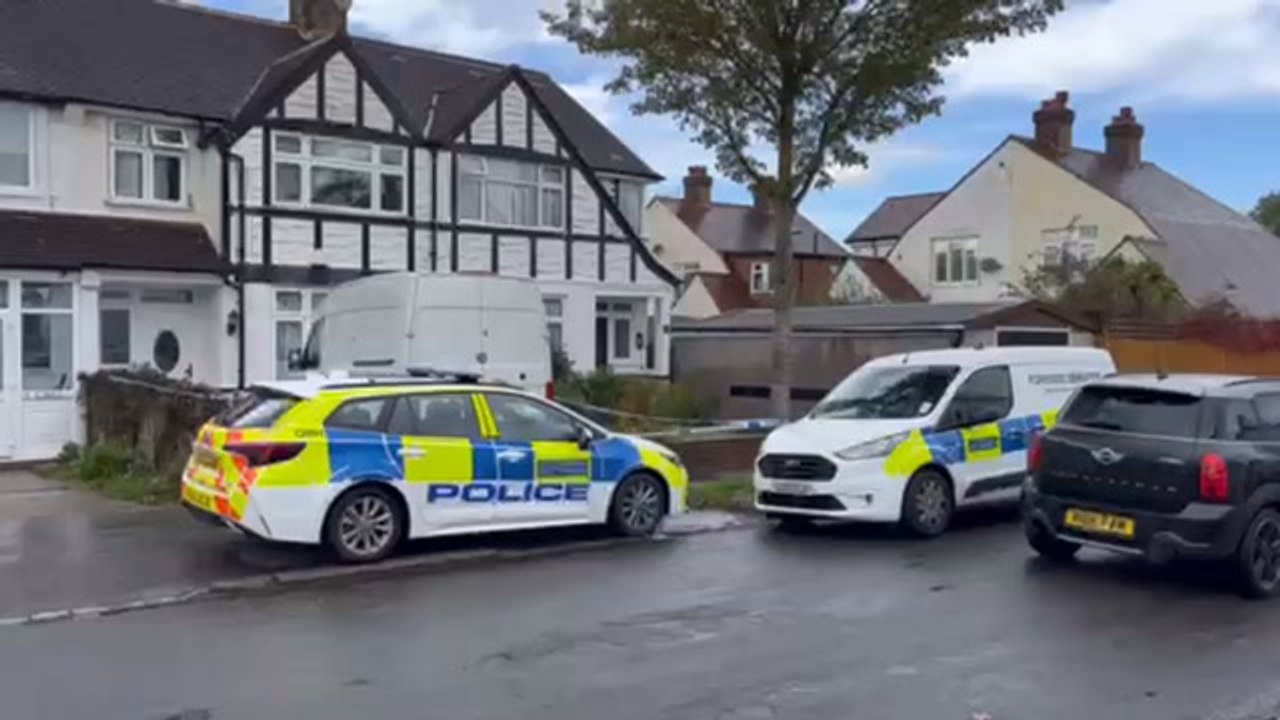 Clips from crime scene at Croydon after murder...