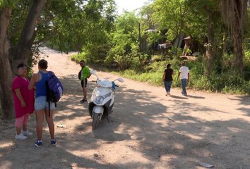 Piden vecinos de Campestre Las Cañadas suministro de agua y arreglo de calles