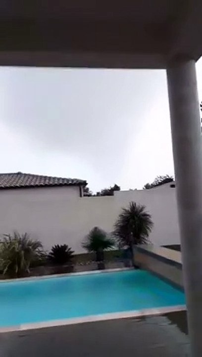 FRANCE BLEU GARD LOZERE - Tournade à Poulx