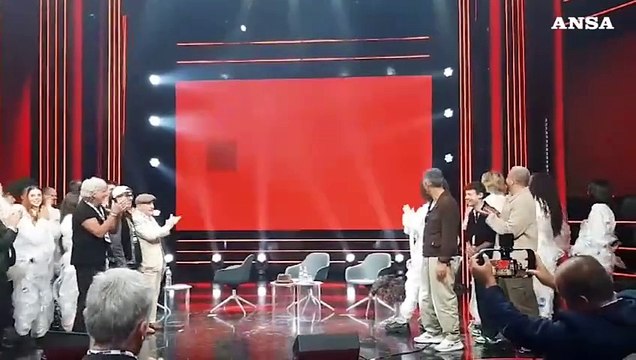 Viva Rai2! , Fiorello: A Sanremo con uno studio-glass gemello