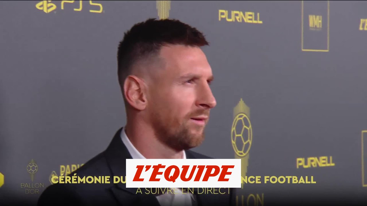 L'arrivée de Messi sur le tapis rouge - Foot - Ballon d'Or