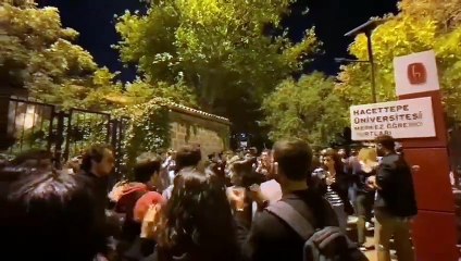 Hacettepe Üniversitesi Tıp öğrencisi İzzah Elif Zamir Khan yurt odasında ölü bulundu