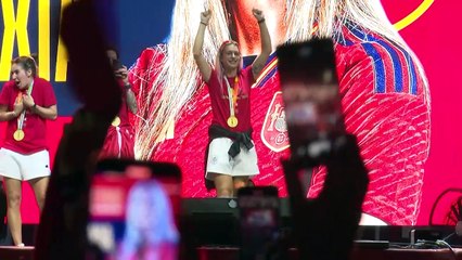 La centrocampista española Aitana Bonmatí gana el Balón de Oro 2023