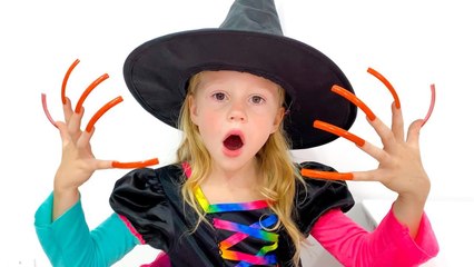 Настя собирает конфеты на Хэлоуин