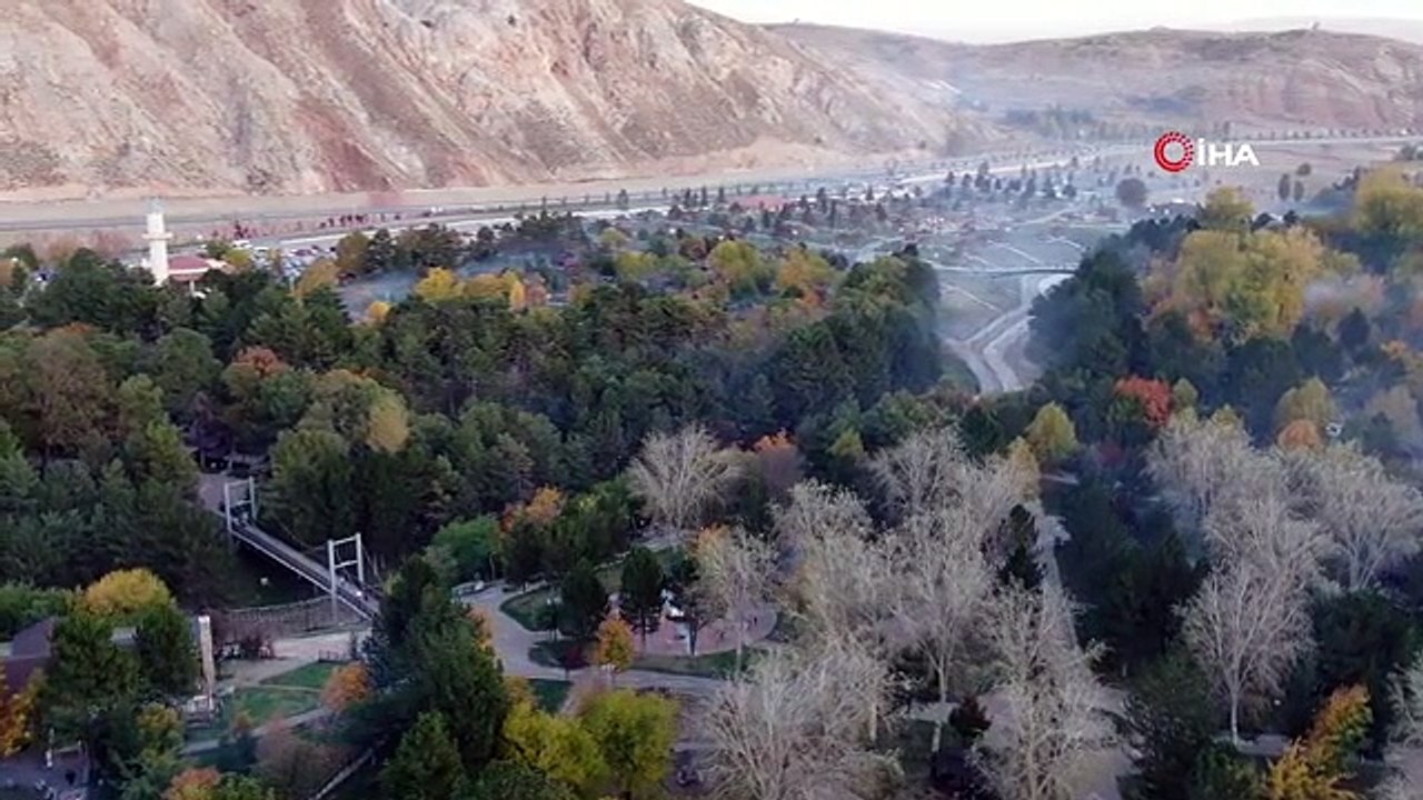 Sivaslıların uğrak noktası Paşabahçe mesire alanında renk cümbüşü