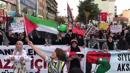 Bingöl'de Kadınlar İsrail'in Filistin'e Yönelik Saldırılarını Protesto Etti