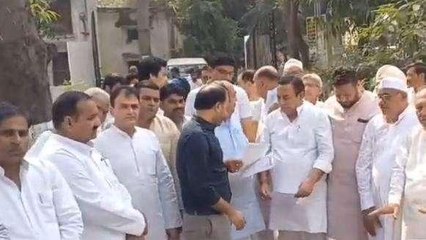 गन्ना मूल्य बढ़ाने के लिए आरएलडी ने घेरी कलेक्ट्रेट, डीएम को सौंपा ज्ञापन