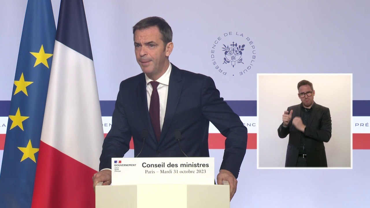 Menace d'attentat sur le RER C: "Deux enquêtes ont été ouvertes", une par la police judiciaire et l'autre par l'IGPN, explique Olivier Véran