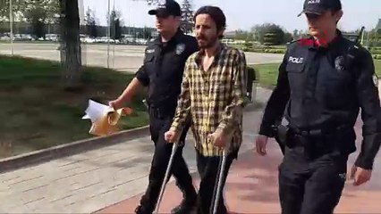 Fiziksel engelli adam, borç isteyen arkadaşını vurarak yaraladı