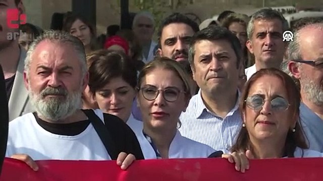 Bursa'da doktora yumruklu saldırı Sağlıkta şiddeti protesto eden doktorlar iş bıraktı 