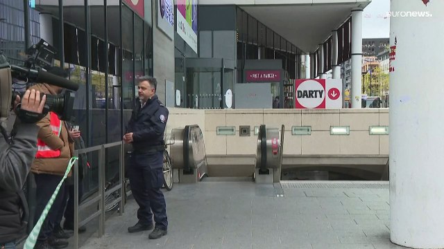 الشرطة الفرنسية تفتح النار على سيدة هتفت الله أكبر وهددت الركّاب في محطة للقطار في باريس