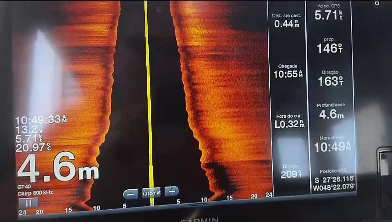 Bombeiros ampliam área de busca por adolescente que desapareceu no mar em Florianópolis