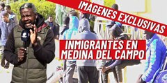 Exclusivas IMÁGENES del día a día de los inmigrantes albergados en el BALNEARIO de MEDINA DEL CAMPO