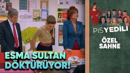 Evli Barklı Adama Herkesin İçinde Yemek Getirmeye Utanmıyor musun! | Pis Yedili Özel Sahne