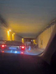 Ümraniye'de Yolu Kapatan Gruba Cezai İşlem