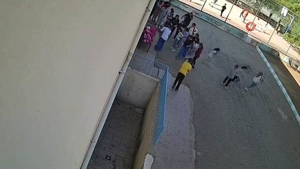 Öğretmenin hamlesi öğrencinin hayatını kurtardı