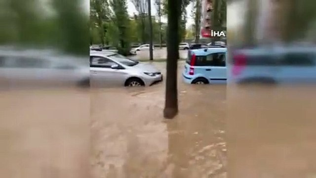 Fortes pluies dans le nord de l'Italie : les rues de Milan transformées en lacs