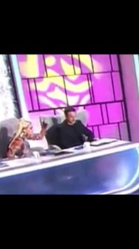 H άσεμνn χειρονομiα της Σοφίας Χατζηπαντελή στη Ραμόνα Βλαντή στο «My Style Rocks»