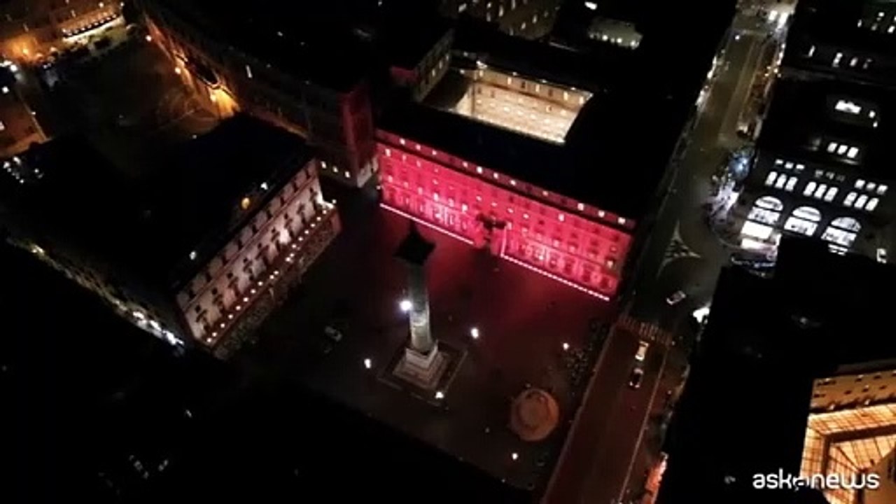 Palazzo Chigi s'illumina di rosa per la lotta contro il tumore al seno